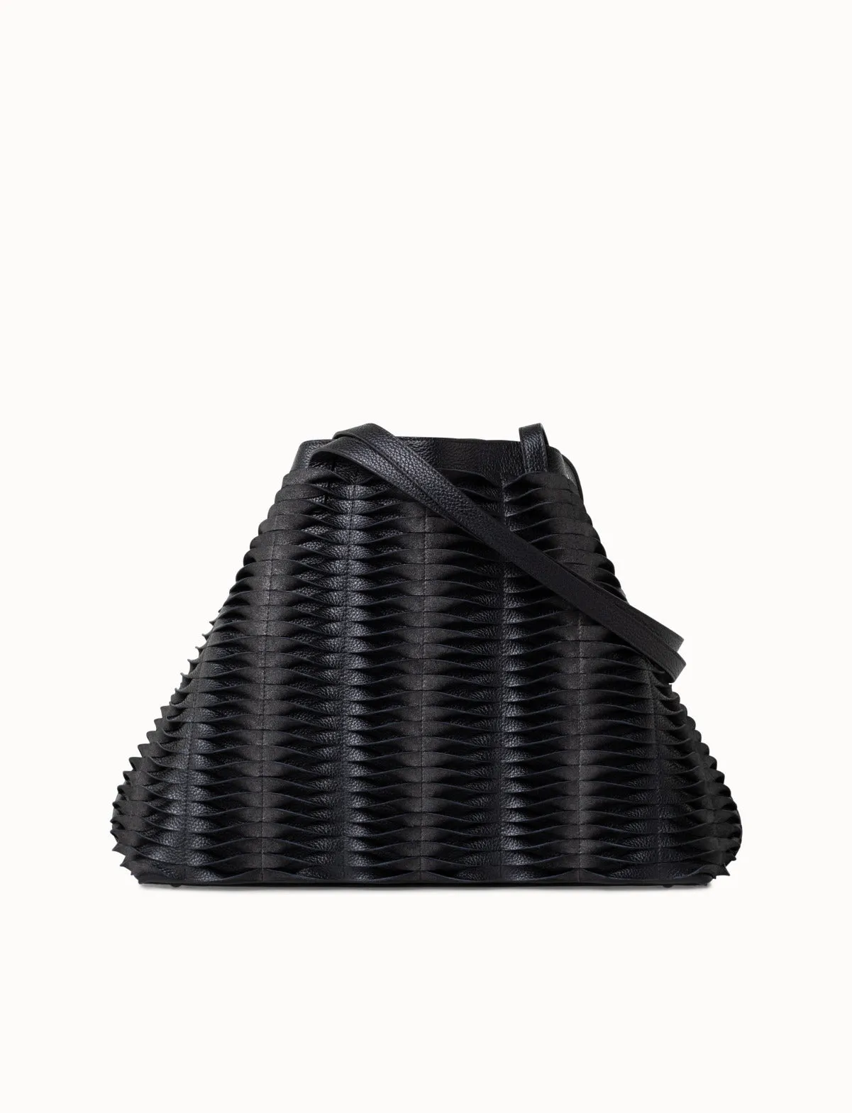 Ai Medium Shoulder Tote