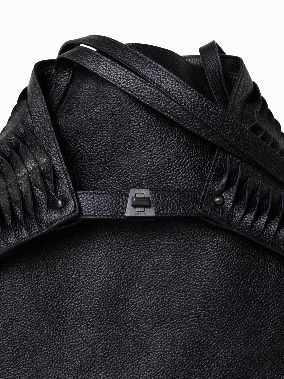Ai Medium Shoulder Tote