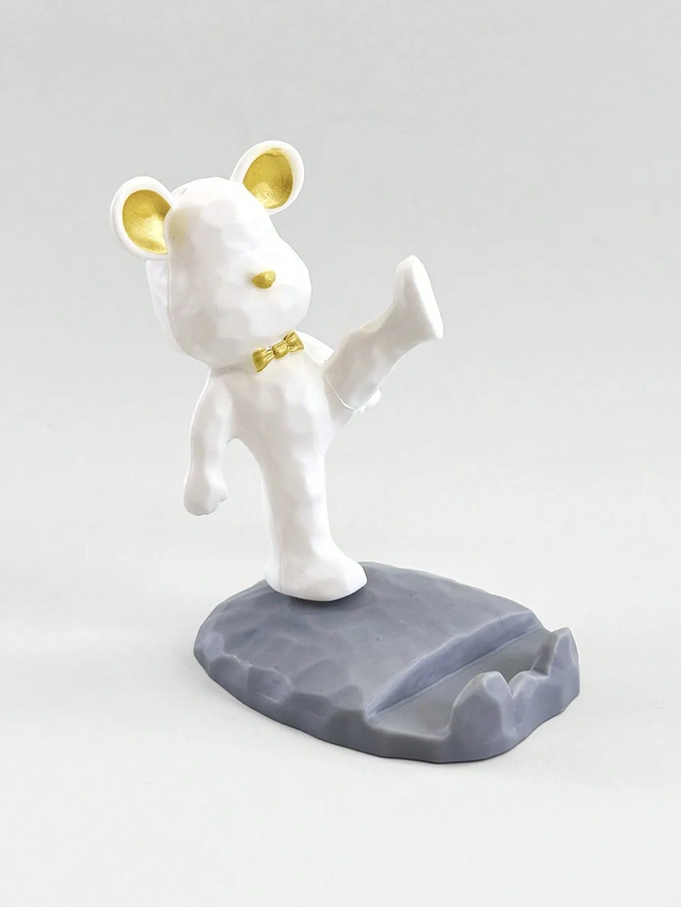 Cute Bear-Shaped Phone & Tablet Stand – Adorable Desk and Bedroom Decoration