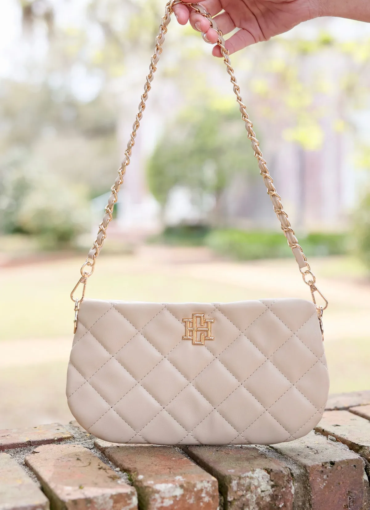 Livi Quilted Crossbody in Taupe