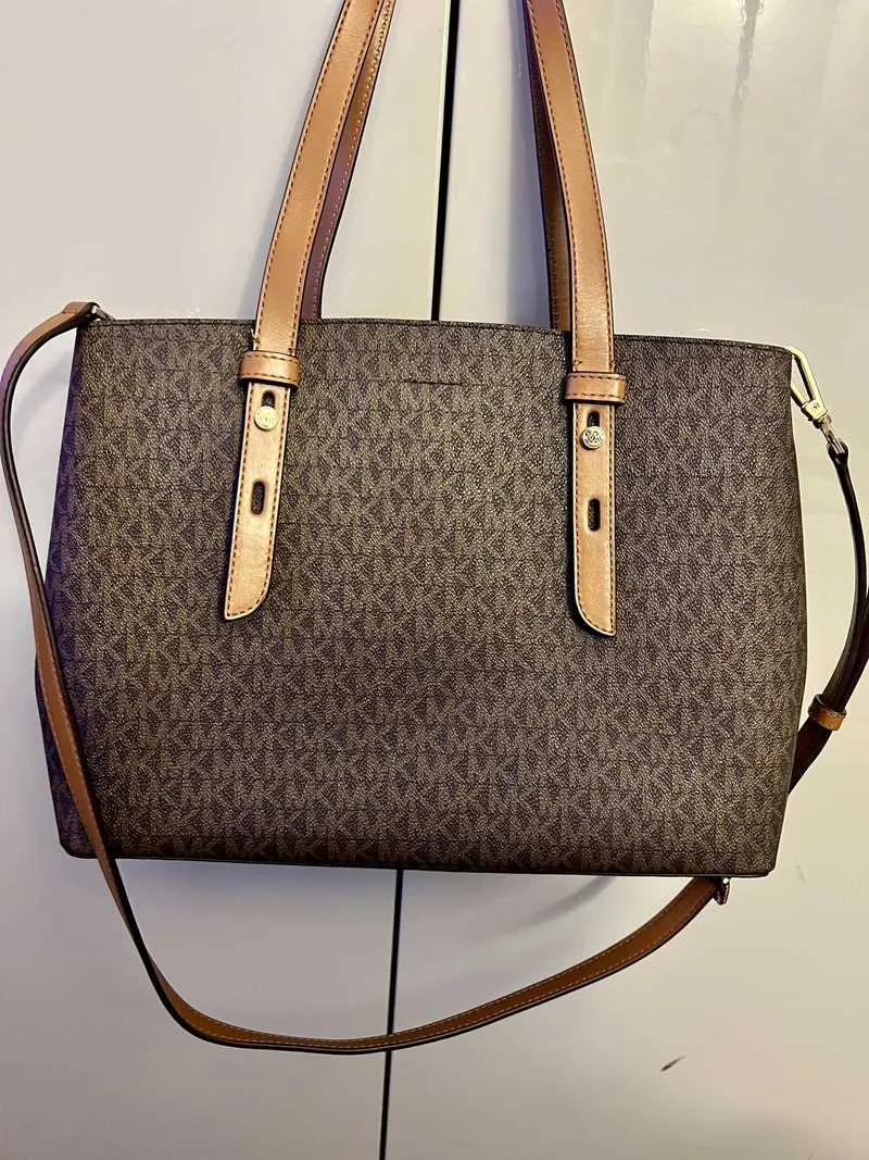 Mel Medium Logo Tote Bag