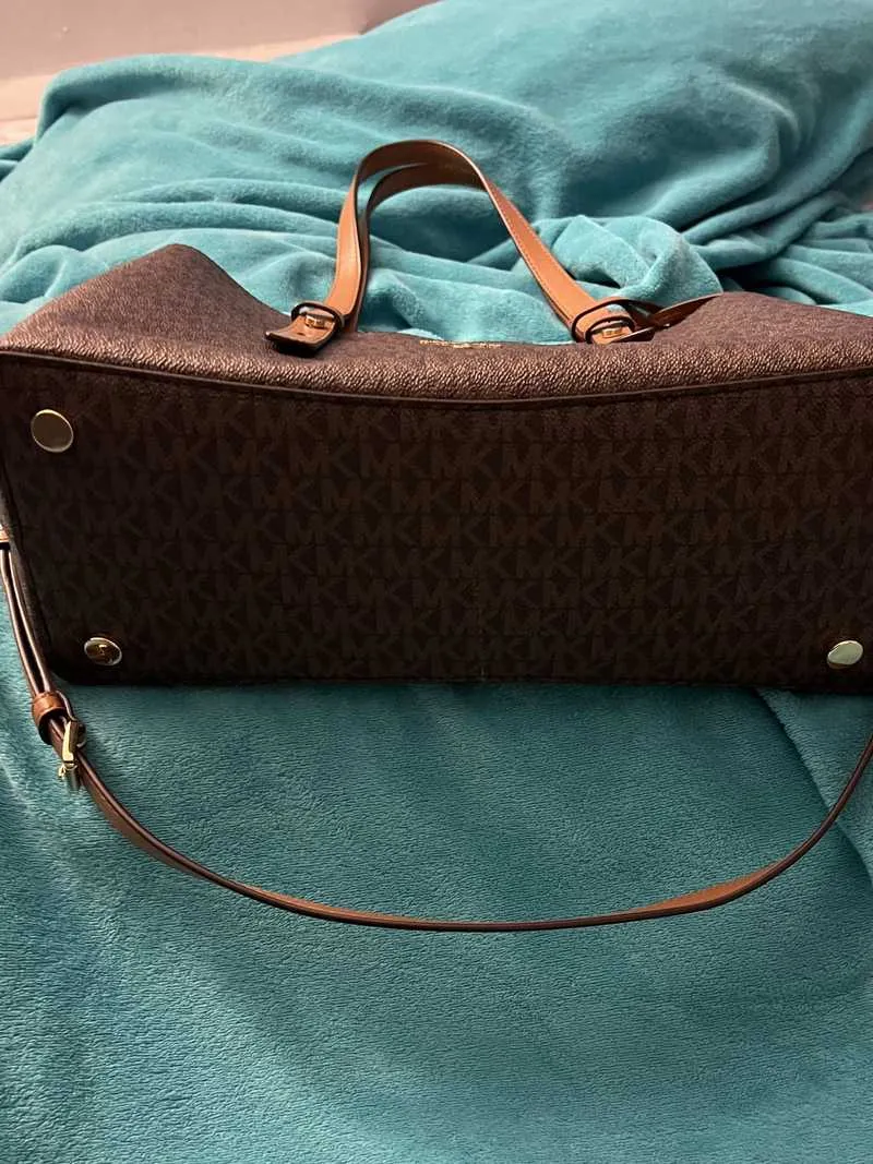 Mel Medium Logo Tote Bag